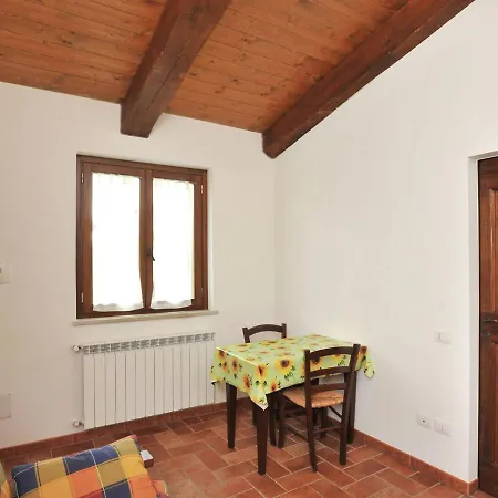 Quaint Farmhouse In With Swimming Pool Σπίτι διακοπών Γκούμπιο